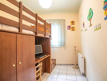 Apartment Traditional Family Idi *