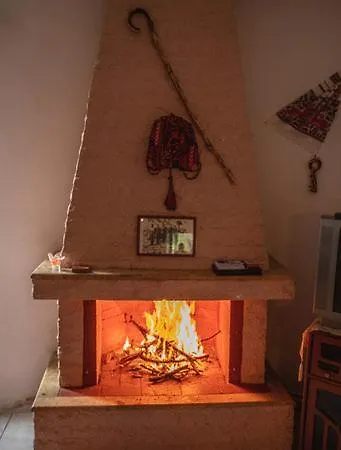 Traditional Family Idi Vorizia
